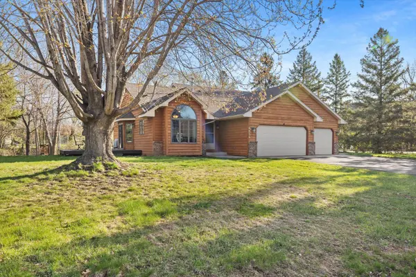 4634 Stoddart LN, White Bear Twp, MN 55127