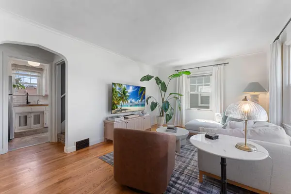 6133 Clinton AVE, Minneapolis, MN 55419