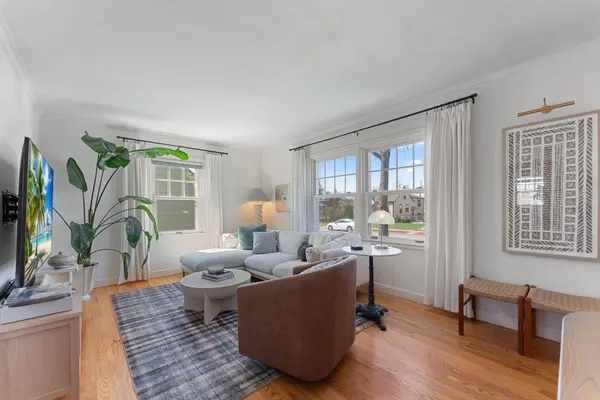 6133 Clinton AVE, Minneapolis, MN 55419