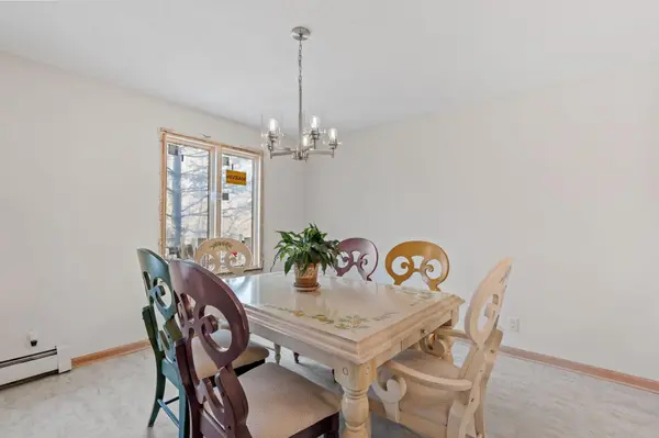 6051 Laurel AVE #211, Golden Valley, MN 55416