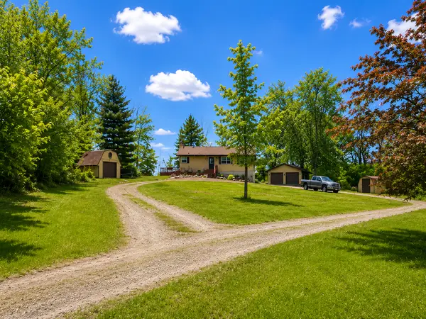 28229 Xavis ST NW, Isanti, MN 55040