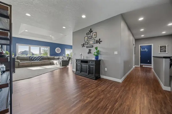 5932 Autumn DR S, Fargo, ND 58104