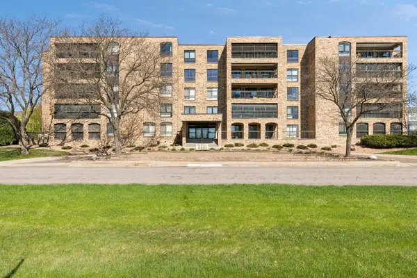 2221 Youngman AVE #501, Saint Paul, MN 55116