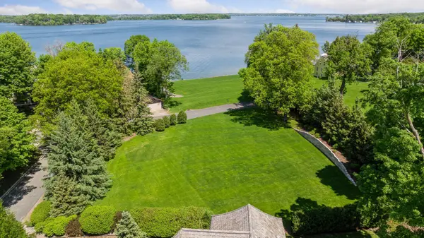 4900 Meadville ST, Excelsior, MN 55331