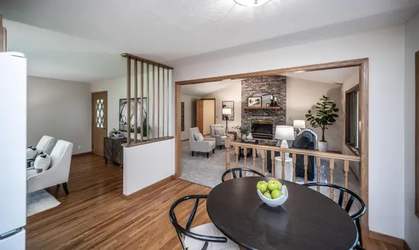 5409 Miracle LN, Minnetonka, MN 55345