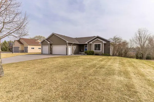 1305 Jessie CT, Fergus Falls, MN 56537