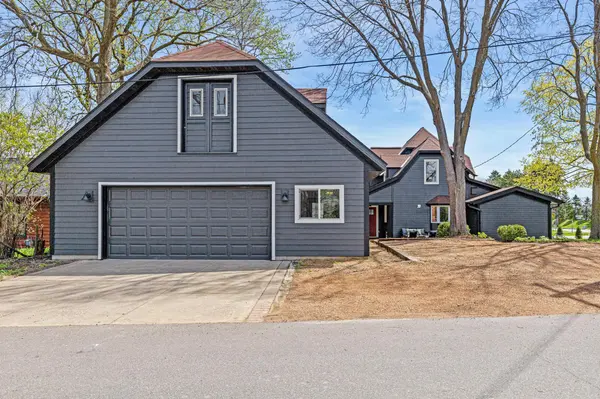 1395 Brown RD S, Wayzata, MN 55391