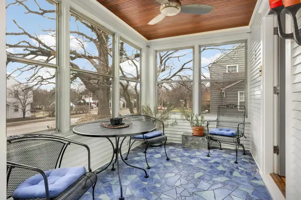 2414 W 54th ST, Minneapolis, MN 55410