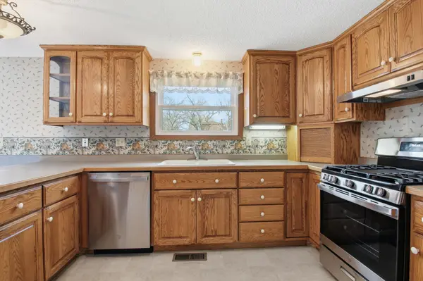 114 4th ST N, Grove City, MN 56243