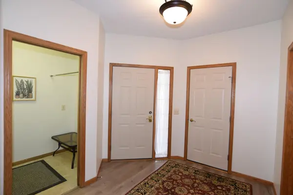 1708 Sunset DR, Northfield, MN 55057