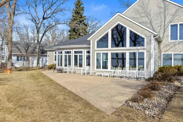 51292 Pelican Point DR, Detroit Lakes, MN 56501
