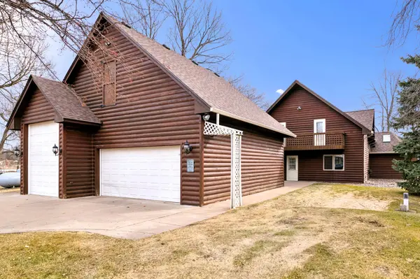 46302 Port Royal RD, Isle, MN 56342