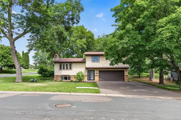 7160 Maplewood DR, Maple Grove, MN 55311