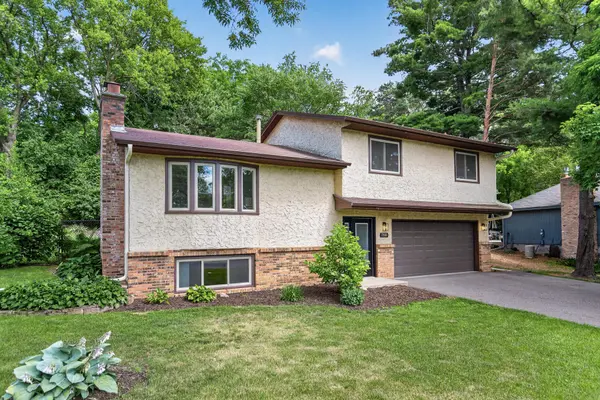 7160 Maplewood DR, Maple Grove, MN 55311