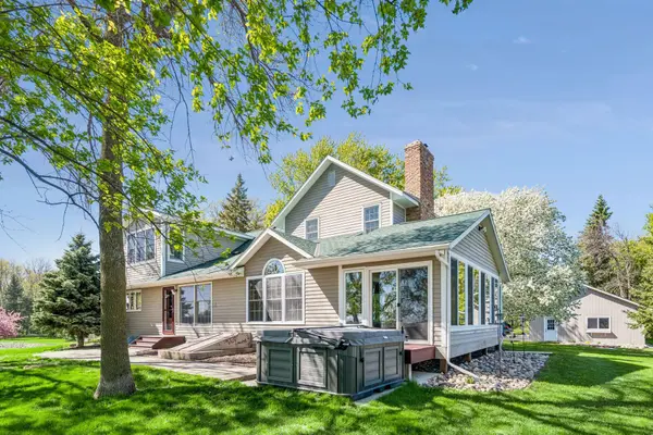 18825 County Road 50, Hamburg, MN 55339