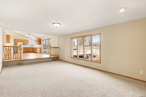 2431 Tevlin CT E, Maplewood, MN 55119