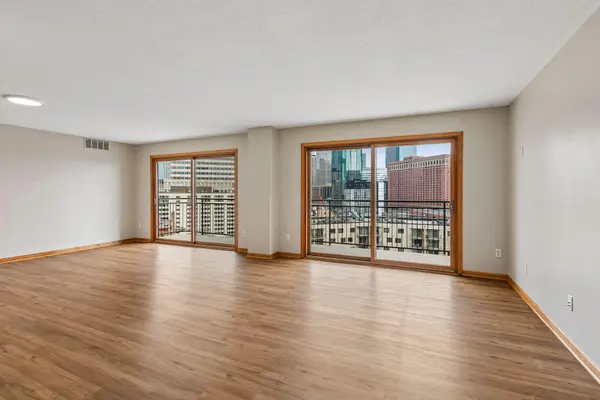 1225 Lasalle AVE #1403, Minneapolis, MN 55403