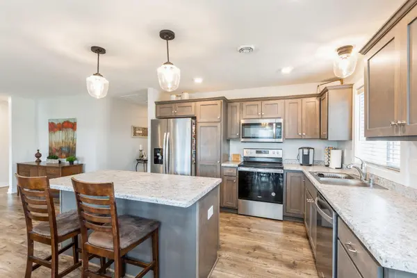 413 Fawn RUN, Kenyon, MN 55946