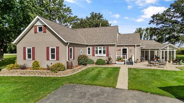 11462 Highway 15,  Brownton,  MN 55312