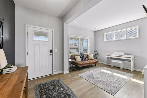 165 Maple TER, Waconia, MN 55387