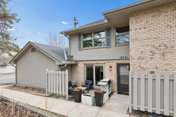 18721 Clear View CT, Minnetonka, MN 55345