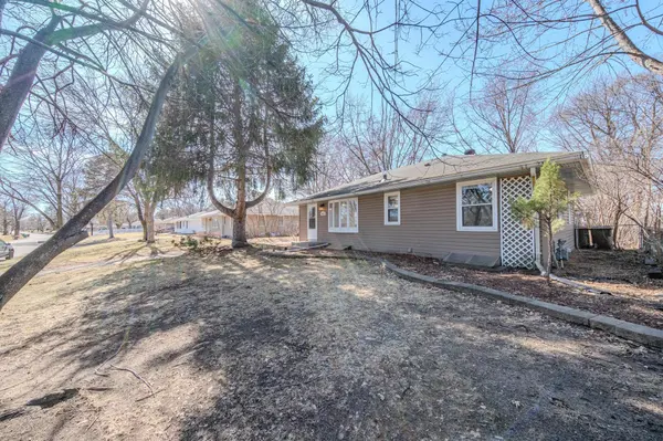 8622 Granada AVE S, Cottage Grove, MN 55016