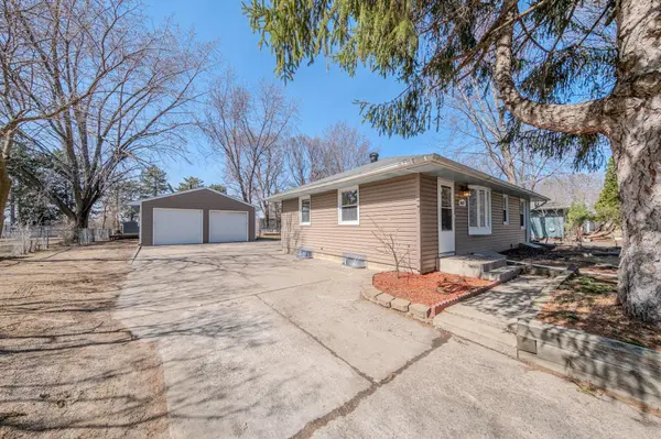 8622 Granada AVE S, Cottage Grove, MN 55016