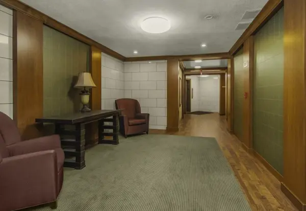3540 Hennepin AVE #202, Minneapolis, MN 55408