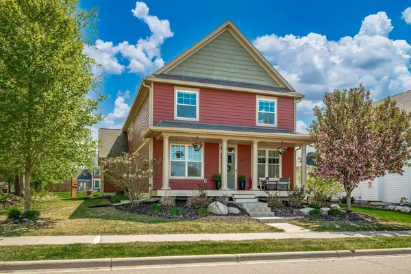 1013 Planters PATH, Bayport, MN 55003
