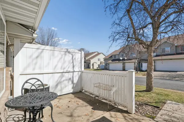 1763 Riverwood DR #71, Burnsville, MN 55337