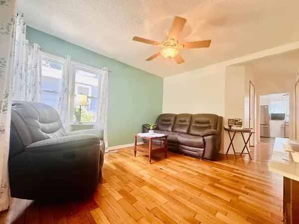 526 Summit ST NE, Columbia Heights, MN 55421