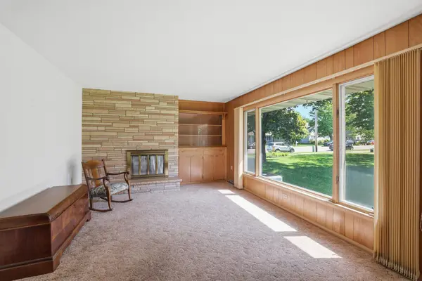 301 S Market ST, Belle Plaine, MN 56011