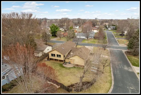 4512 102nd AVE NE, Circle Pines, MN 55014