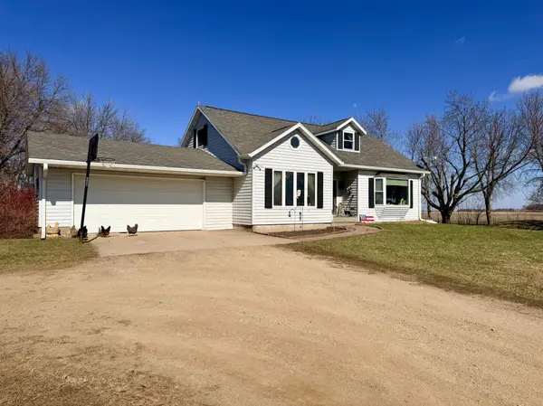 33210 810th ST, Brewster, MN 56119