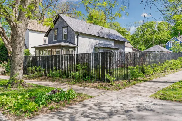 350 Maple ST, Saint Paul, MN 55106