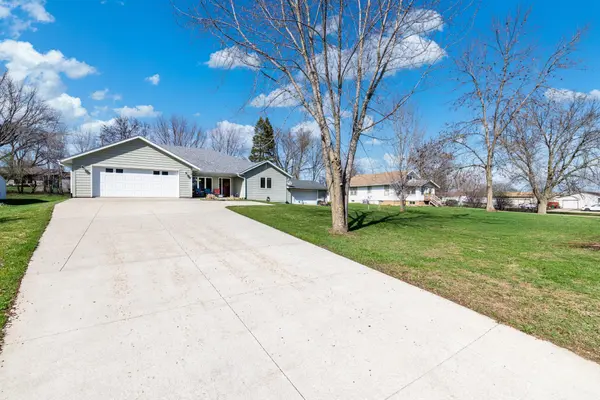 219 Main ST E, Clarks Grove, MN 56016