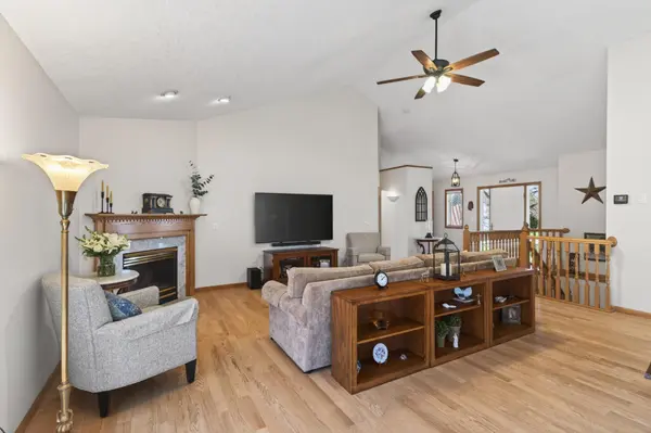 4290 Balsam LN N, Plymouth, MN 55441