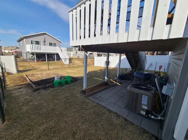 3365 Maple Leaf LOOP S, Fargo, ND 58104