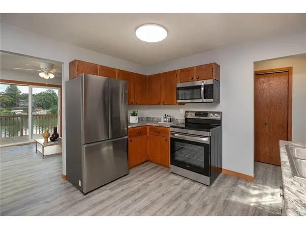 40402 Ryans Bay RD, Zumbro Falls, MN 55991