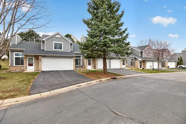 585 Mission Hills WAY W, Chanhassen, MN 55317