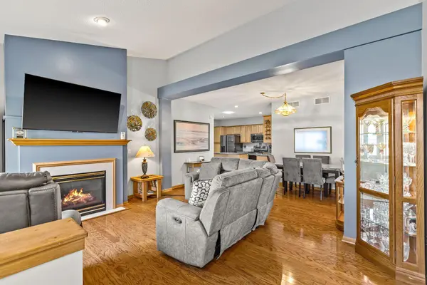 5787 Prairie Ridge DR #123, Shoreview, MN 55126