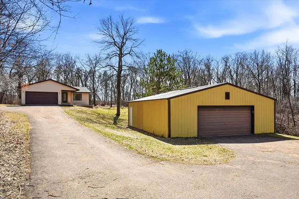 2082 Asplund RD, New Richmond, WI 54017