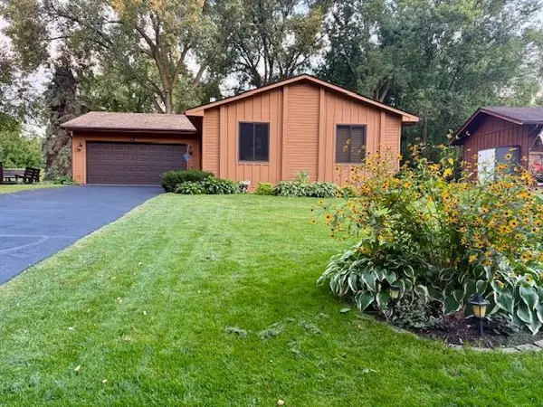 11337 Red Fox DR, Maple Grove, MN 55369