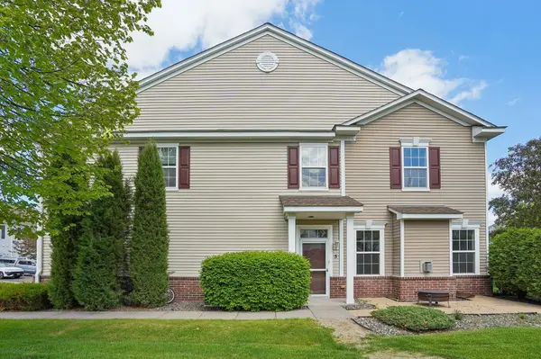 4360 Empress DR N #5, Hugo, MN 55038