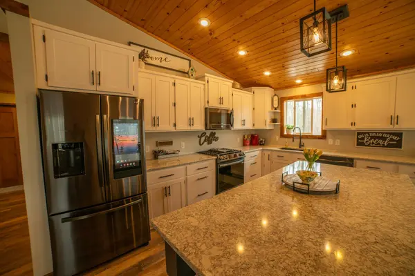 14001 Shafer RD, Crosslake, MN 56442