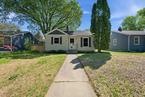 3209 Hampshire AVE S, Saint Louis Park, MN 55426