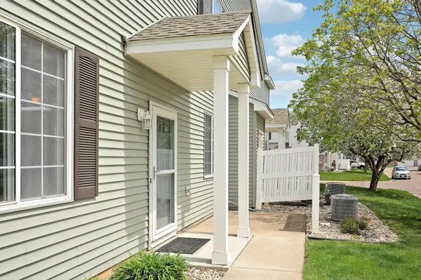 1805 Pintail AVE, Shakopee, MN 55379