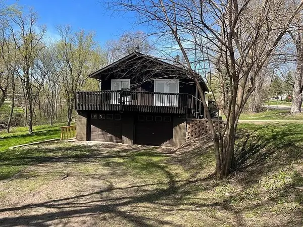 253 Tower Heights CT, Prescott, WI 54021