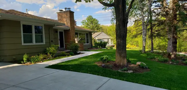 12000 James RD, Minnetonka, MN 55343