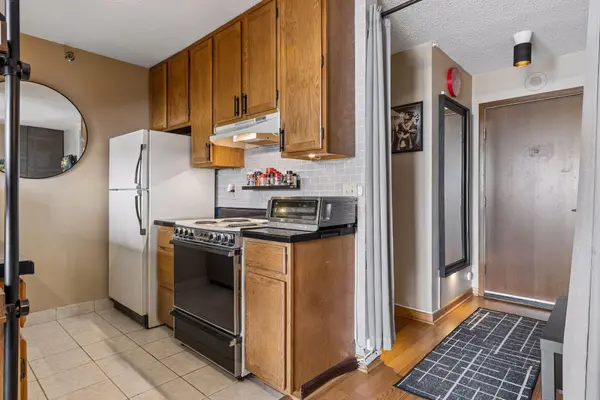 433 S 7th ST #1704, Minneapolis, MN 55415